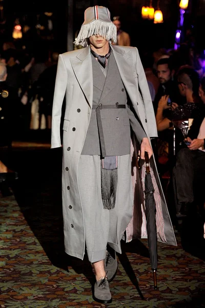 Look 14